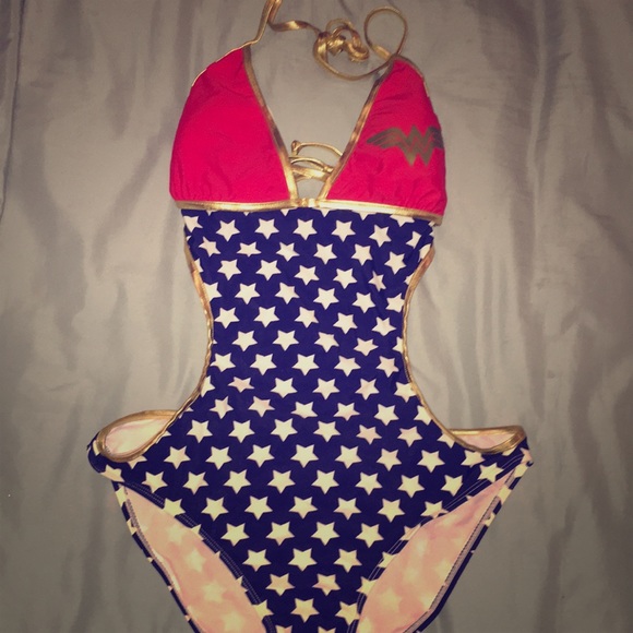 wonder woman monokini